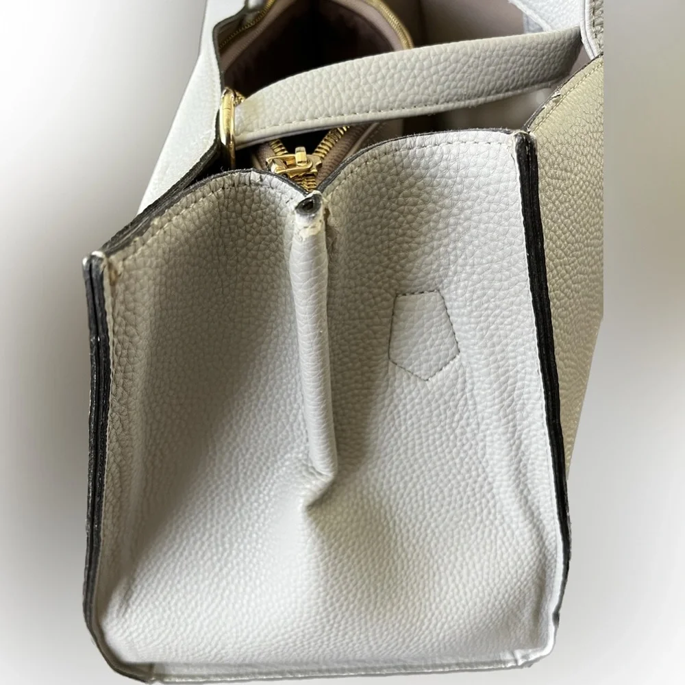 Designer Handbag - Gorgeous!